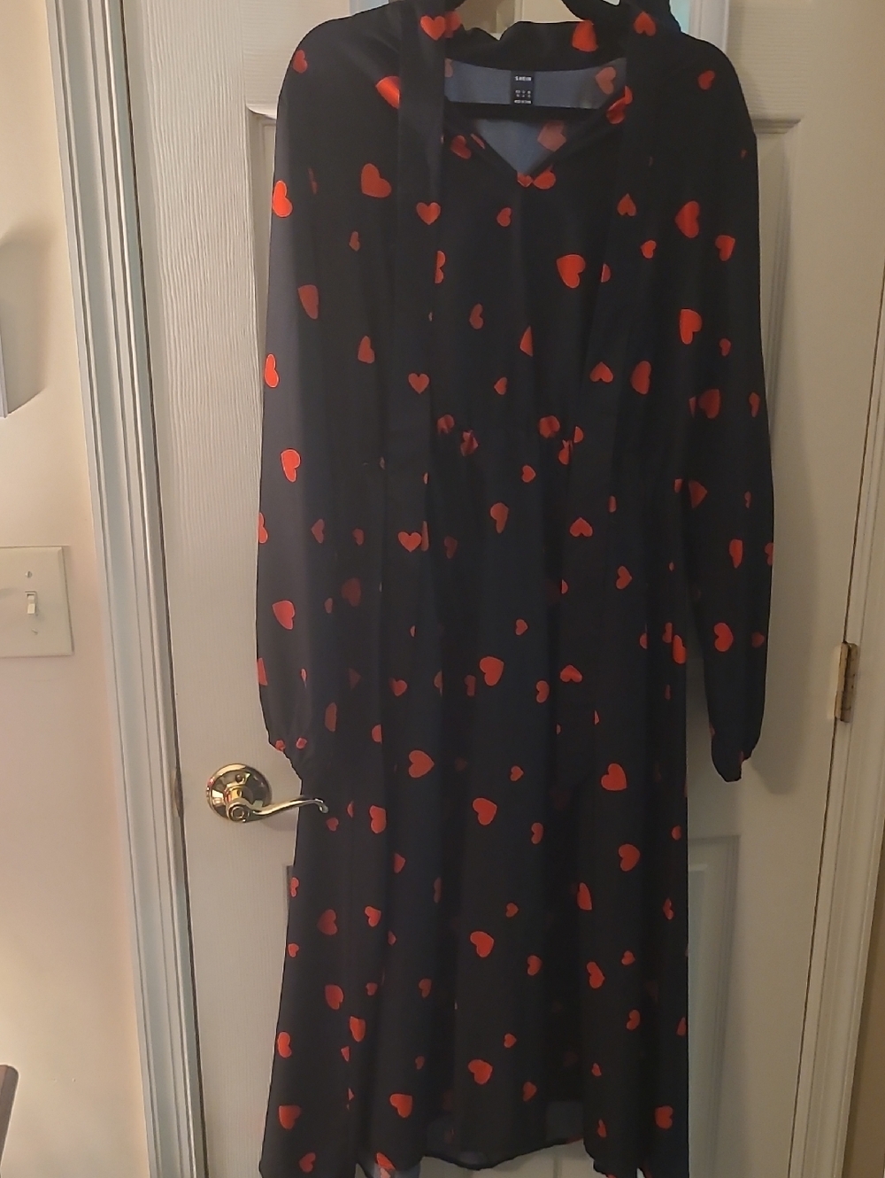 SHEIN Black Label Size XL Dress With Red Hearts